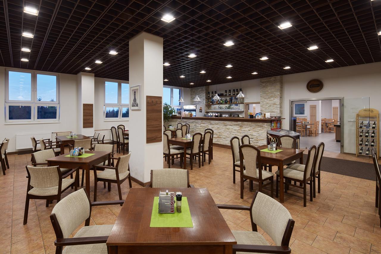 Hotel Cervenohorske Sedlo โลชนา นาดเด เดสเนา ภายนอก รูปภาพ
